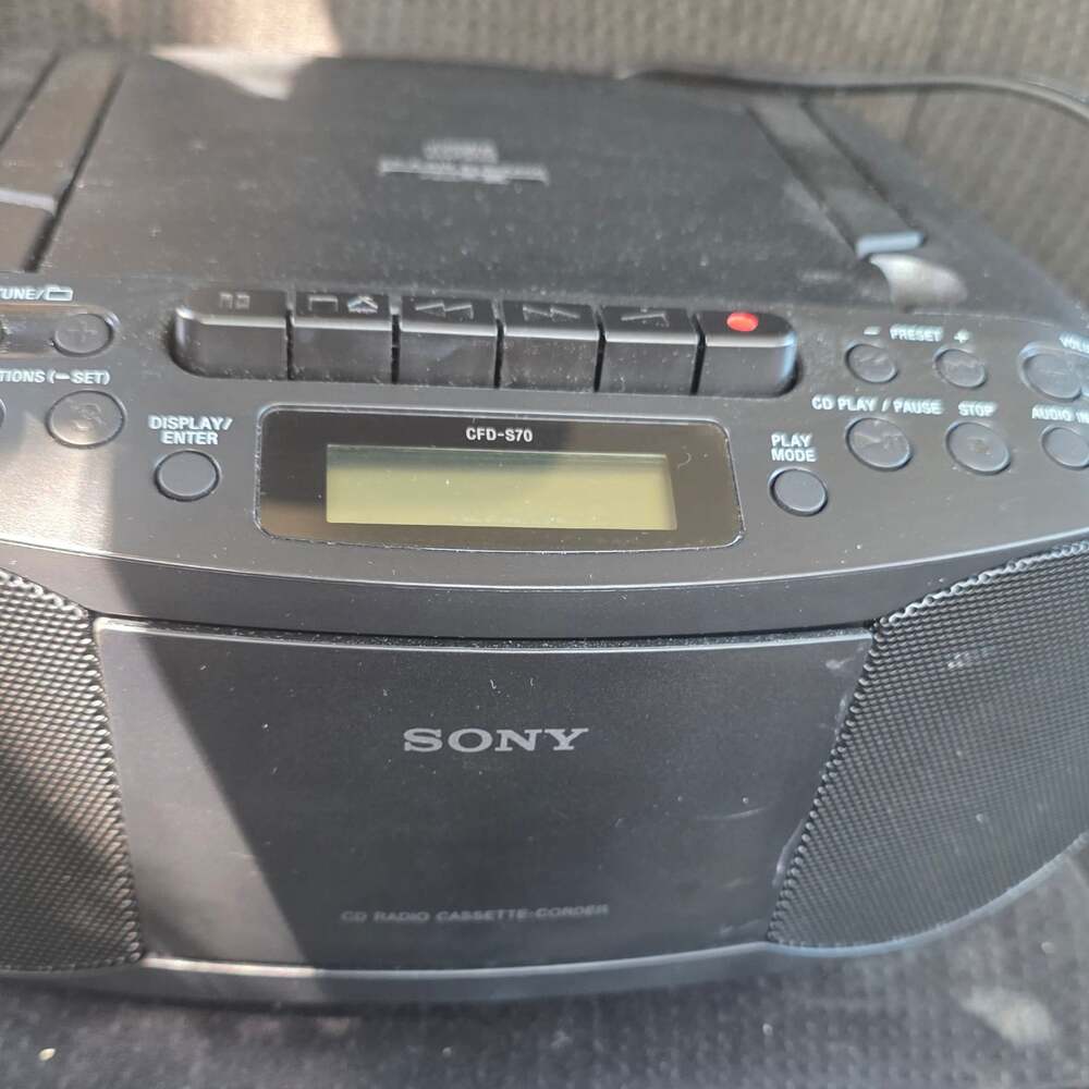 Sony CFD-S70 Portable CD Radio Cassette Recorder Boombox